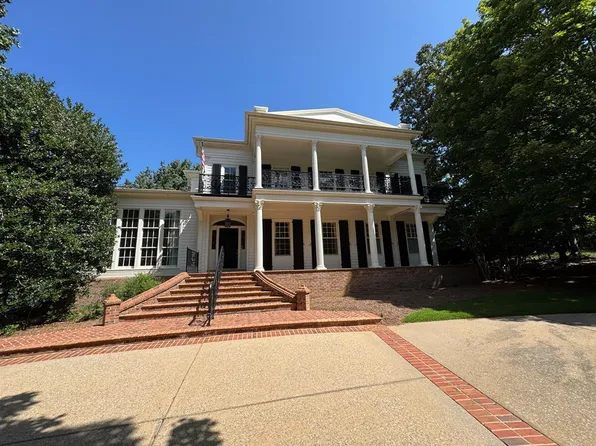 6012 Woods Point, Rocky Face, GA 30740
