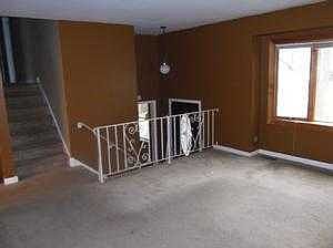 living room/entrance