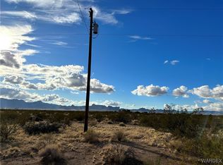 2049 S Verde Rd, Golden Valley, AZ 86413