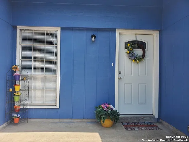 3 bed, 2.0 bath, 1264 sqft, $1,500 — Photo 2