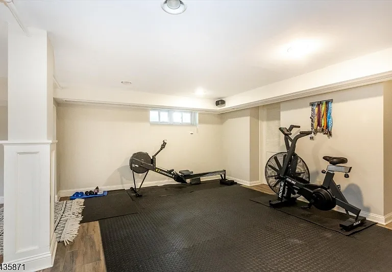 242 Forest Ave — Photo 40