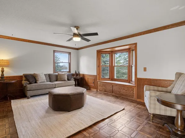 27498 Polk St NE, Isanti, MN 55040