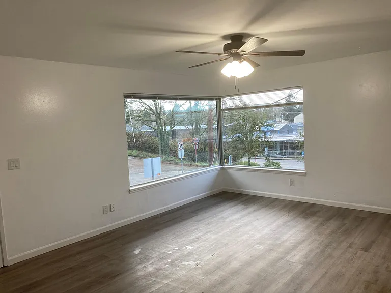 317 E Titus St — Photo 5