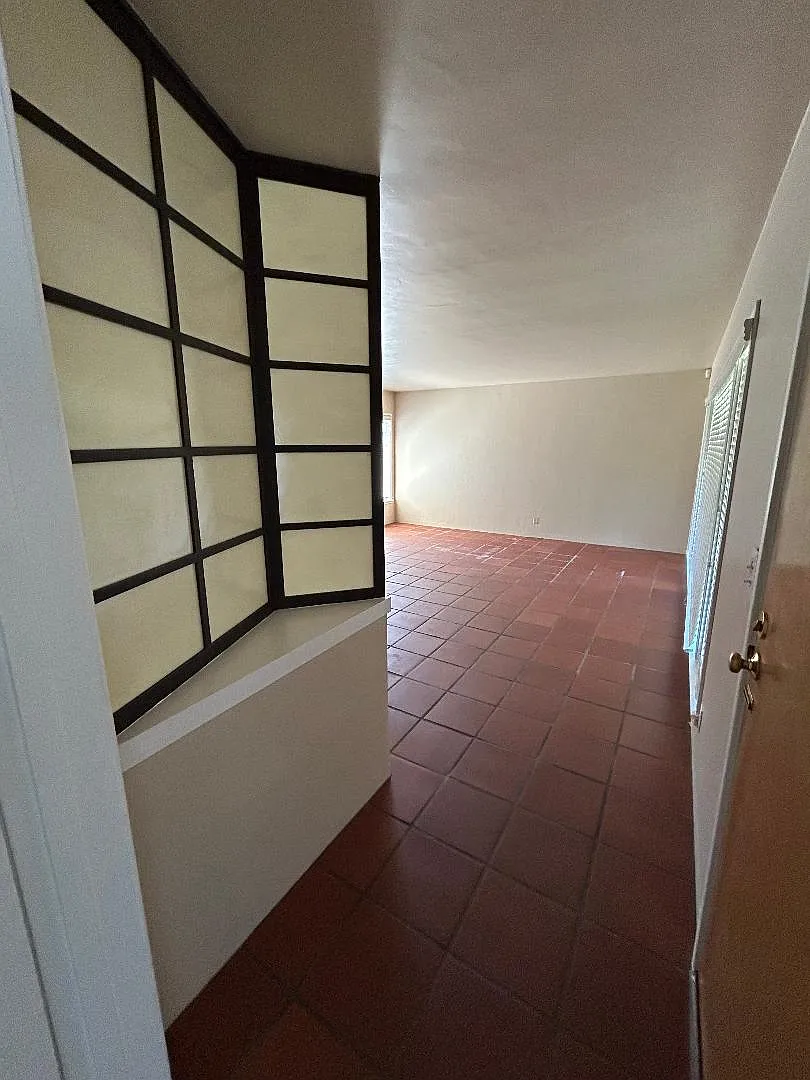 2 bed, 1.5 bath, 1307 sqft, $2,850 — Photo 2