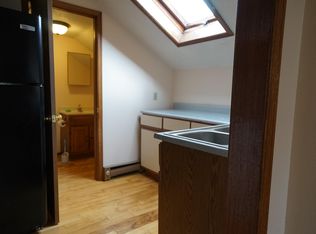 312 La Fayette Ave APT 2, Rockford, IL 61107