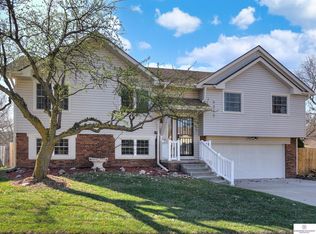 5255 N 109th Avenue Cir, Omaha, NE 68164