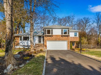 35 Wood Valley Lane, Port Washington, NY, 11050