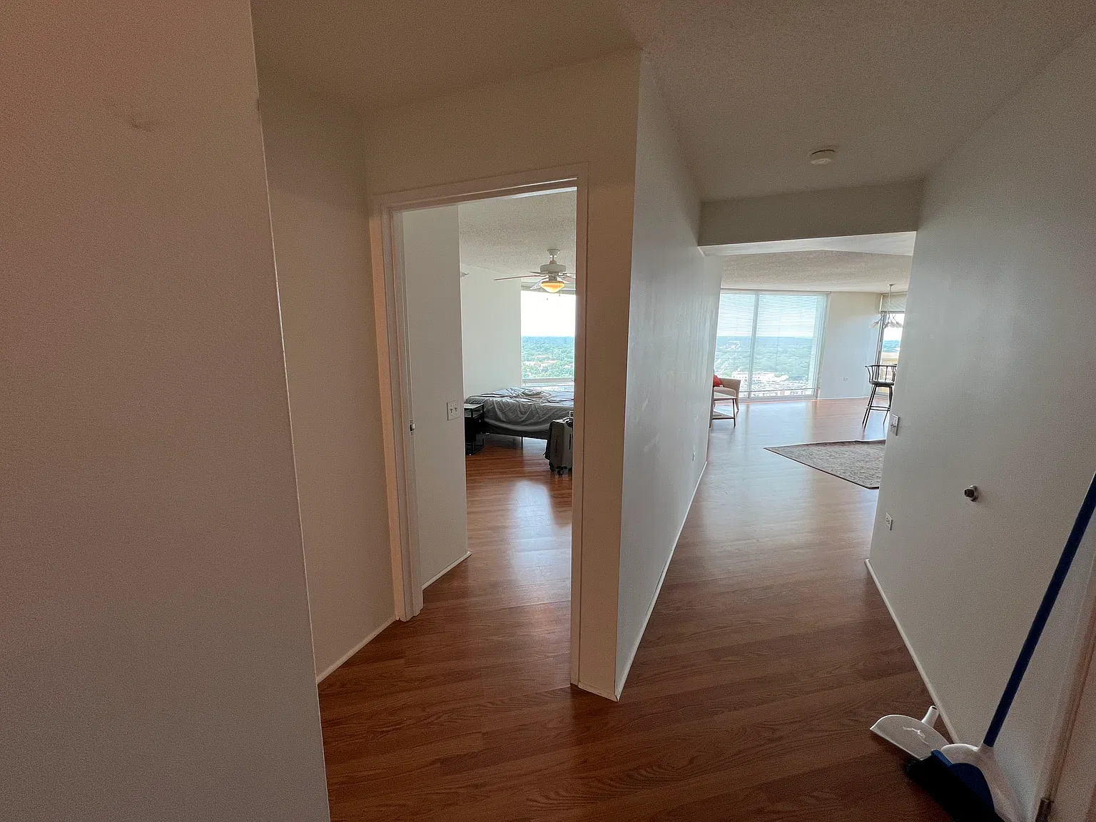 2 bed, 1336 sqft, $3,700 — Photo 3