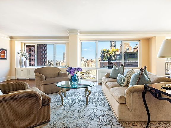 4th image of 50 E 89th St #21CD