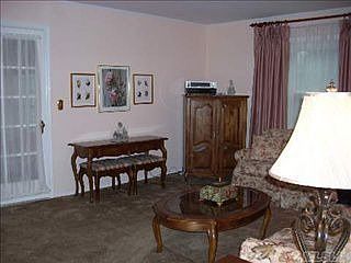 1st image of 140 Johnson Ave