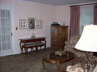 140 Johnson Ave, Sayville, NY 11782