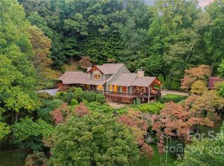 384 Little Mountain Rd, Waynesville, NC 28786
