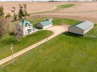 708 Quincy Ave, Clarence, IA 52216