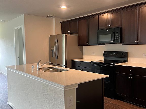 3rd image of 5405 Lavender Dr