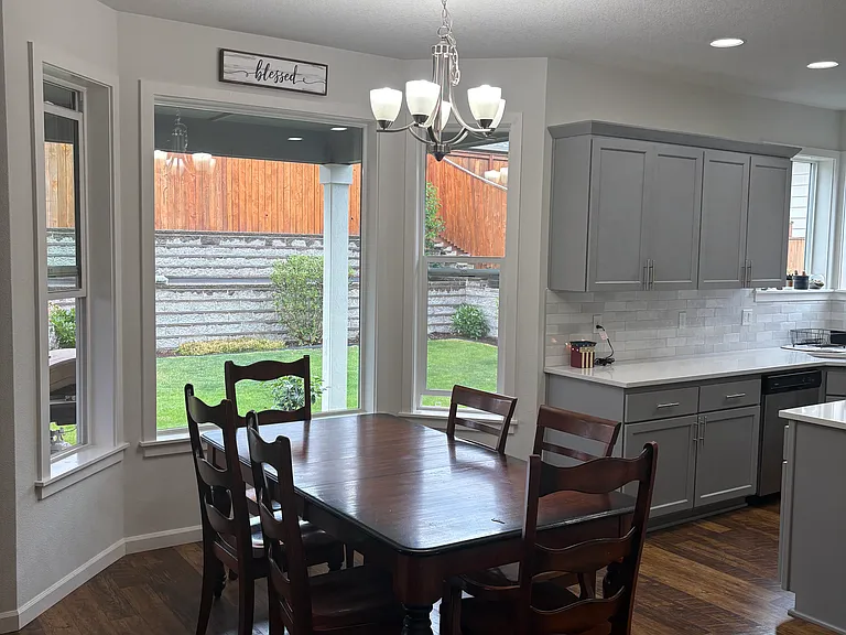 640 E Camellia St — Photo 5
