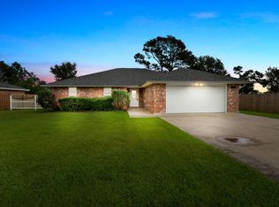 111 Maverick St, Deridder, LA 70634