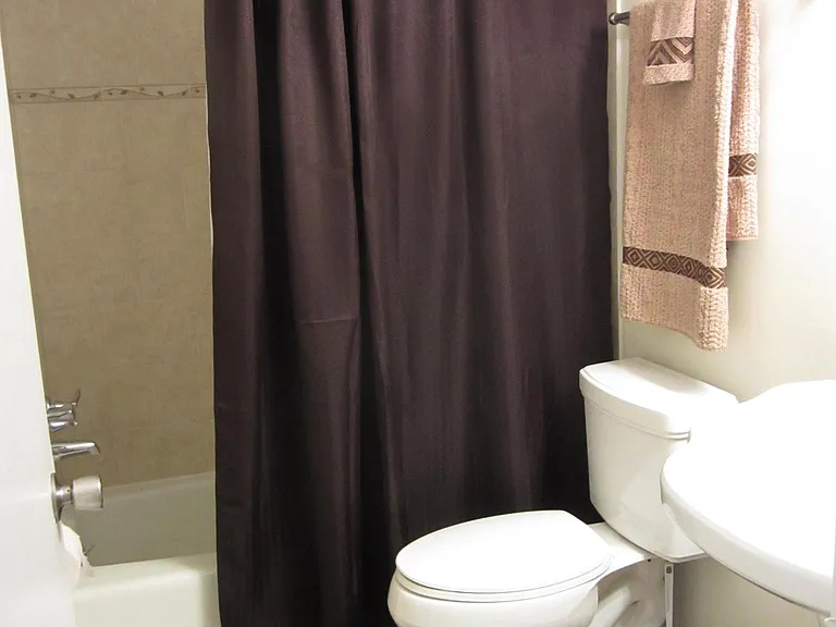 1200 Schaub Dr — Photo 10
