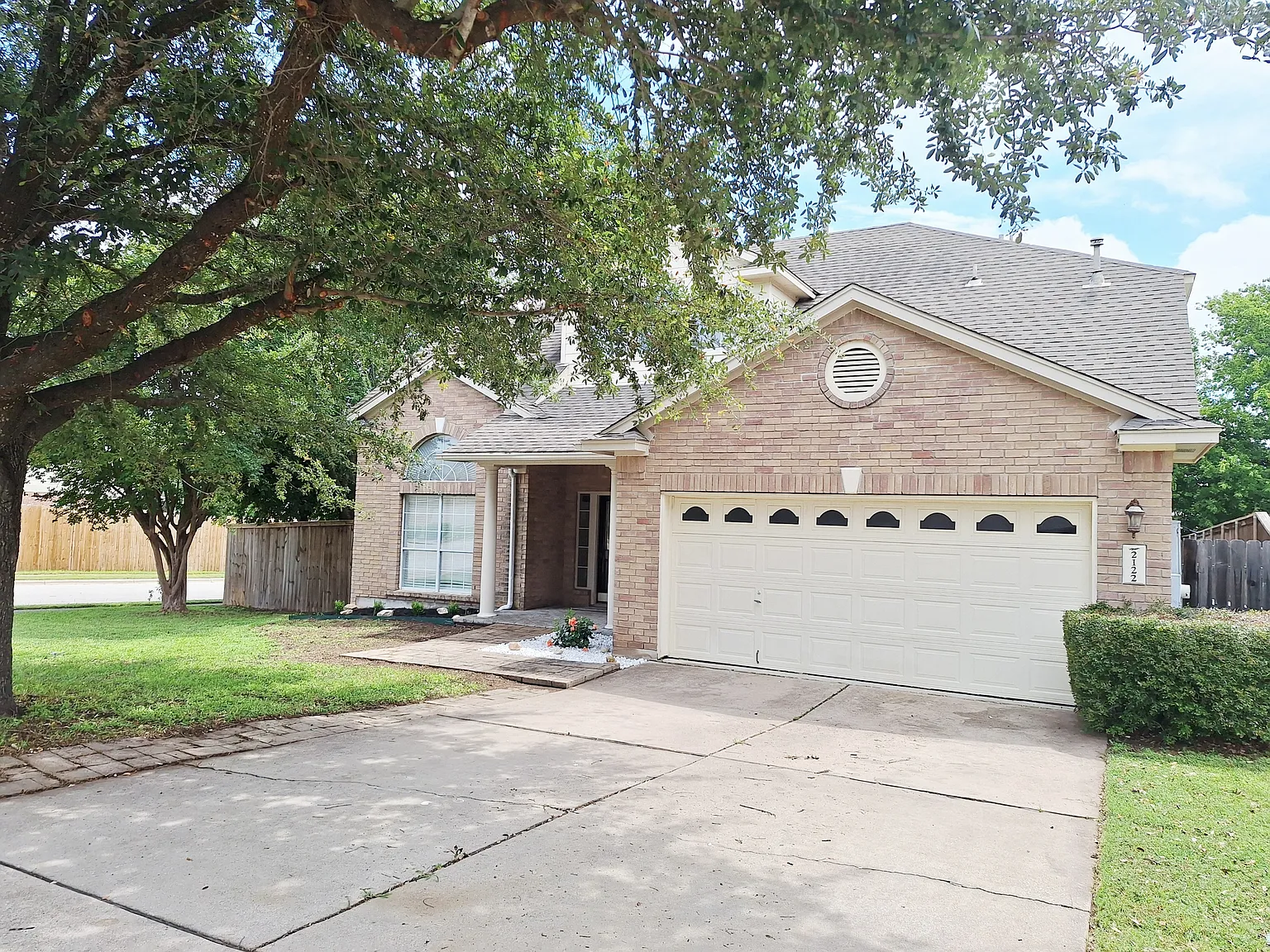 2122 Wheaton Trail - 1 — Photo 1