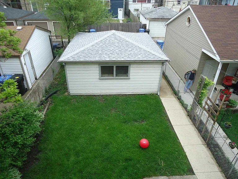 2537 N Monticello Ave #2 — Photo 3