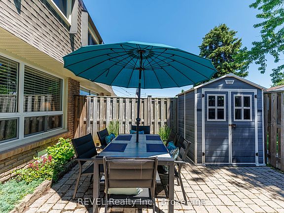 3rd image of 5 Woodlawn Dr #104