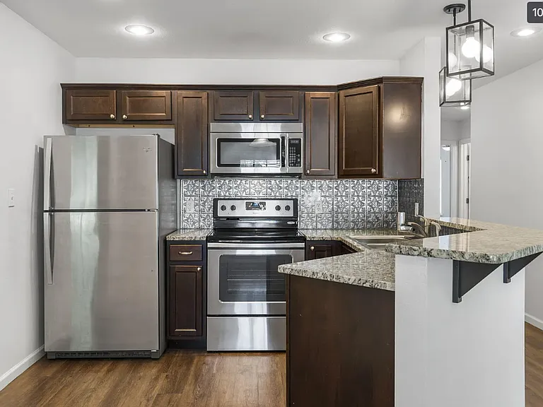 2301 W Bridlewood Trl — Photo 14