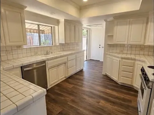 31362 Club Vista Dr, Bonsall, CA 92003
