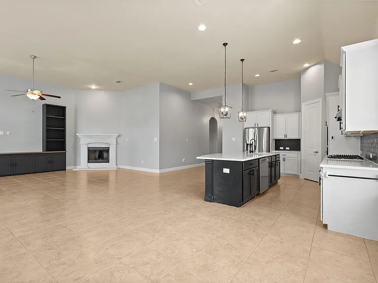 12426 Cumberland Dr — Photo 18