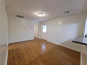 4th image of 604 Houma Blvd