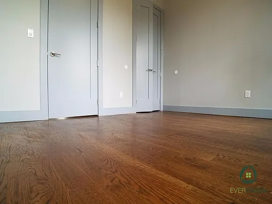 Rented by Evergreen Apartments BK | media 15