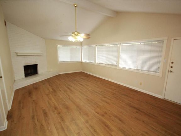 4th image of 5302 Town Park Blvd