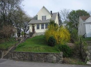 606 Franklin St, Worcester, MA 01604