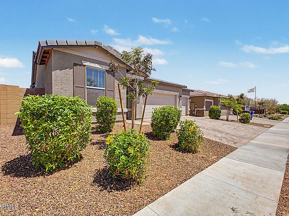 3rd image of 17850 W RUNNING DEER Trail