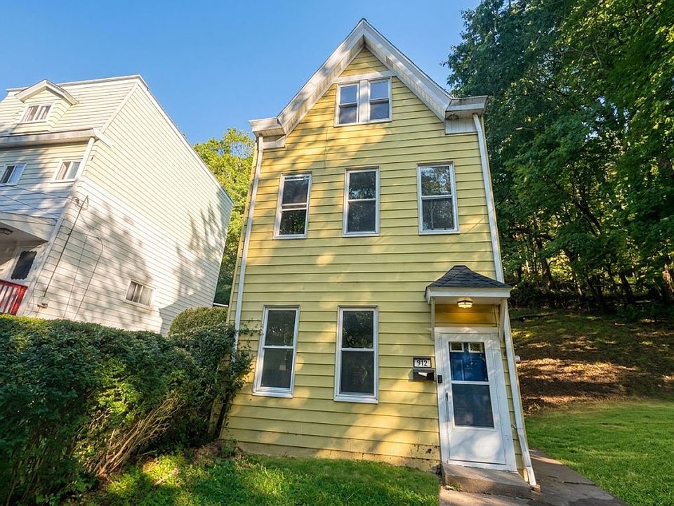 1st image of 912 Rothpletz St
