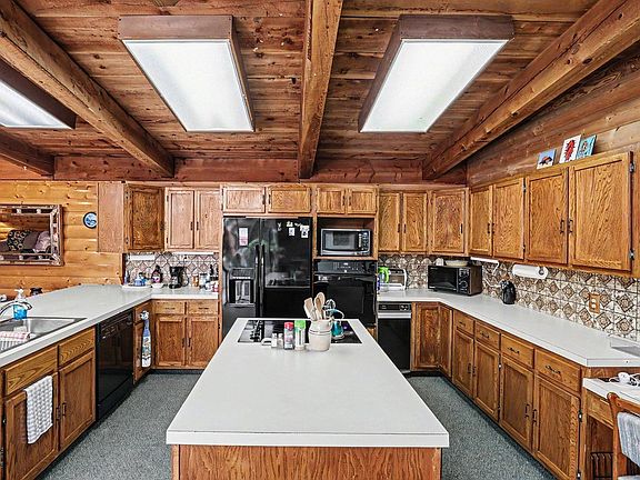 5th image of 504 Carpenter Rd