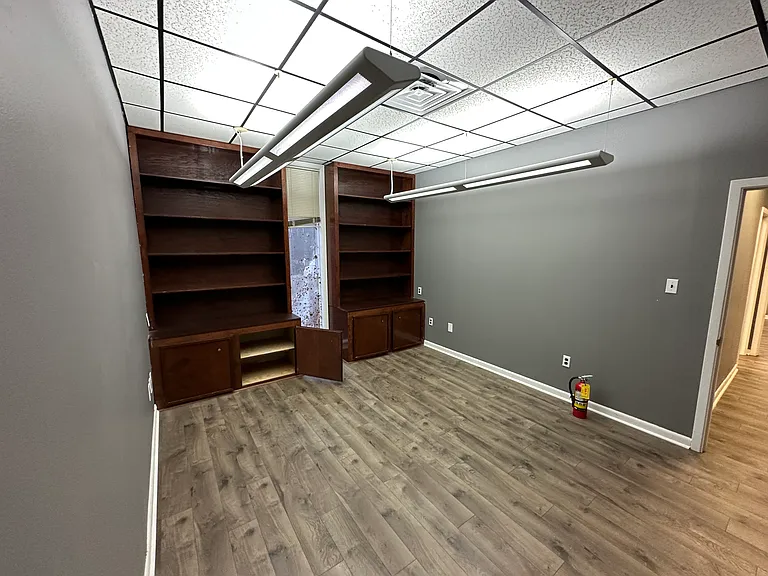 560 S McDonough St #B — Photo 22