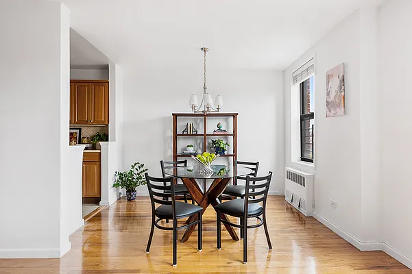 Sold by Compass | media 3