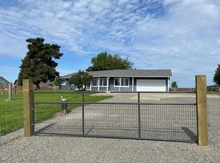 1410 Roza Dr, Zillah, WA 98953