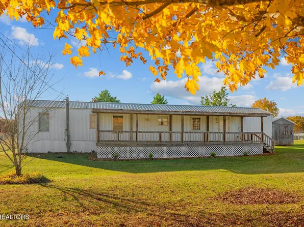 804 Vandever Rd, Crossville, TN 38572