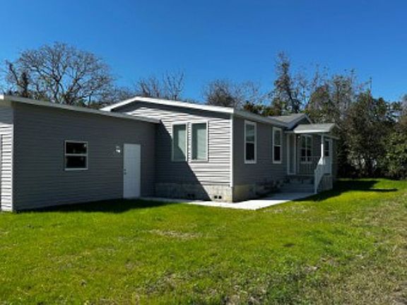 Exterior Features