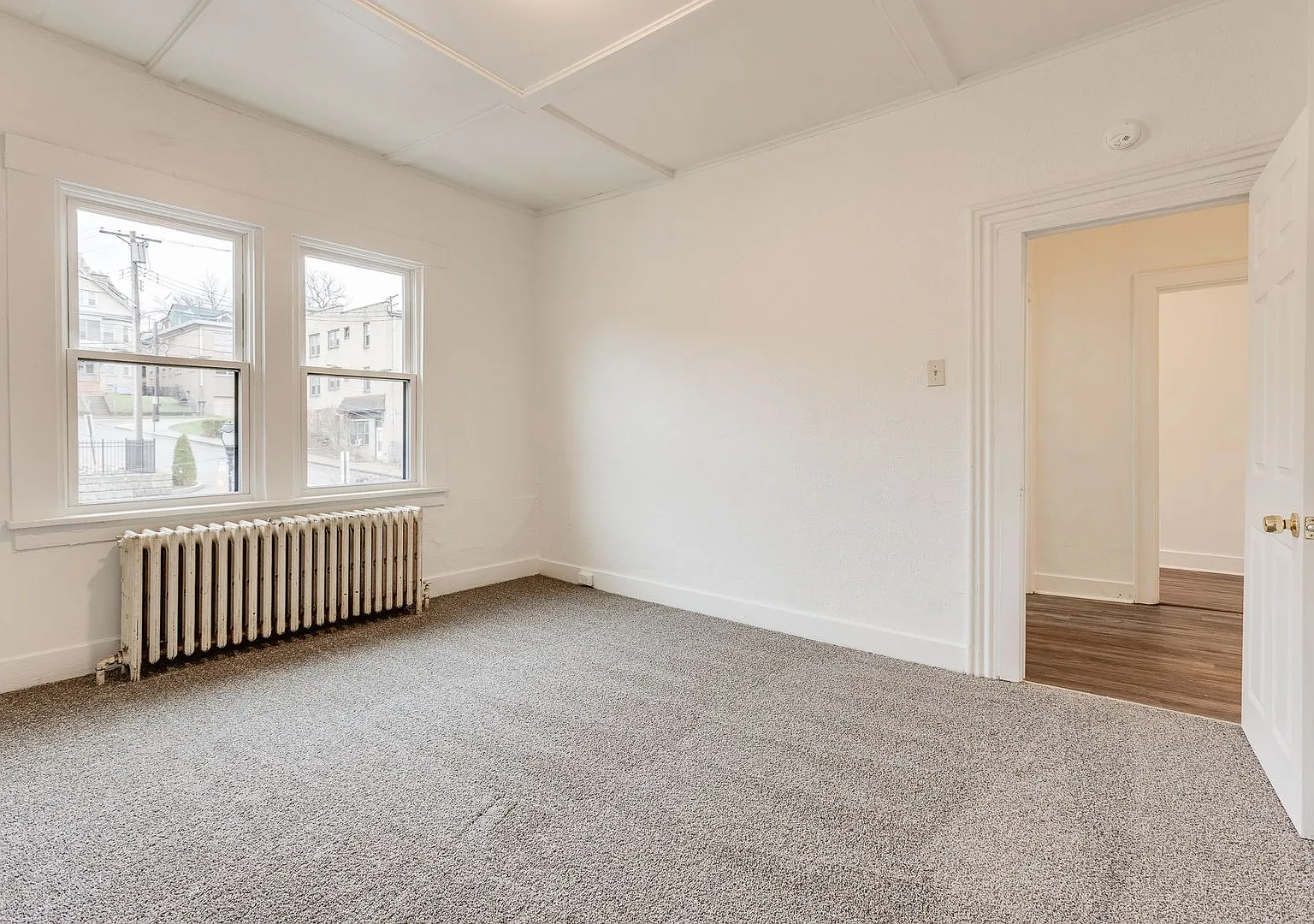 02 - 156 Brownsville — Photo 4