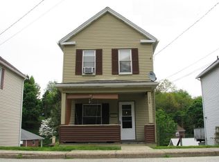 704 Sellers Ave, Jeannette, PA