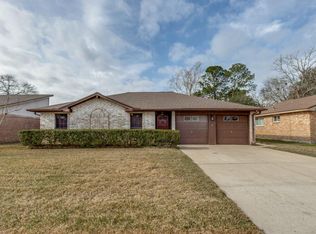 16210 Tibet Rd, Friendswood, TX 77546