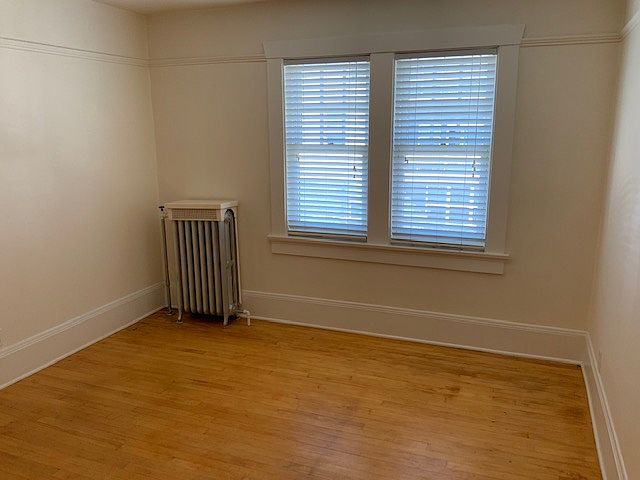 Main living room - view 2