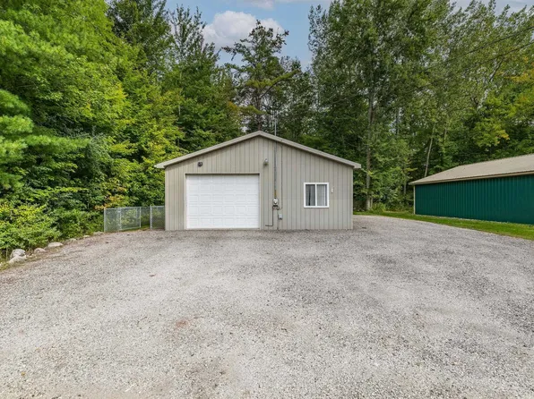 5345 Mallard Ct, Beaverton, MI 48612