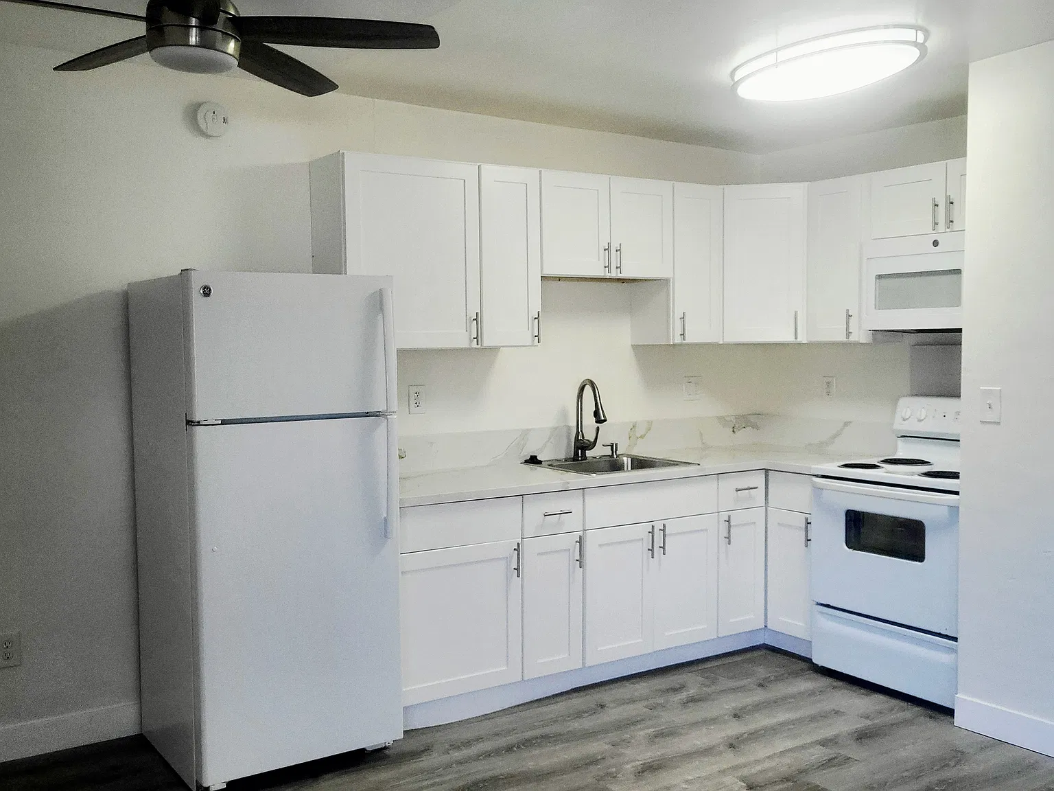 1 bed, 584 sqft, $2,495 — Photo 2