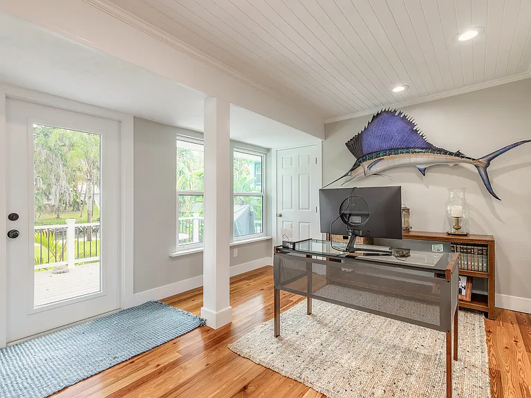 63 E Bayshore Dr — Photo 9