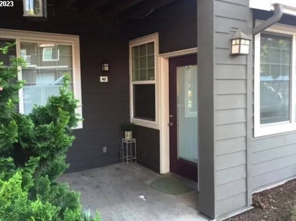 10800 SE 17th Cir APT D-42, Vancouver, WA 98664