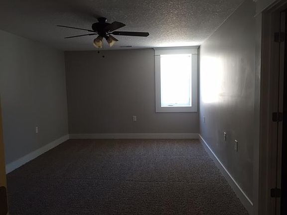 5th image of 111 1/2 S Franklin St