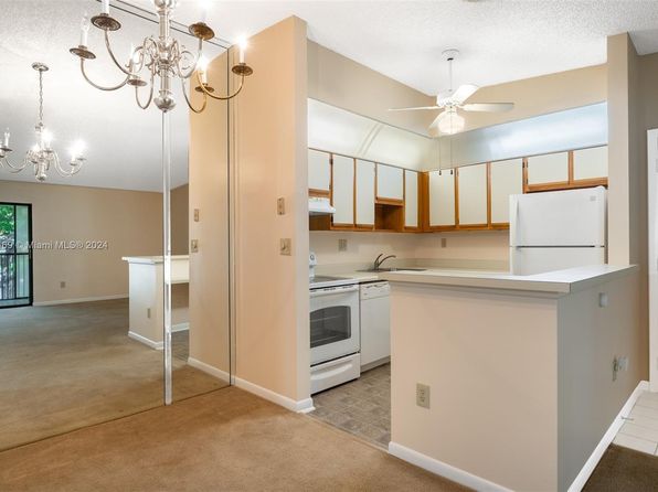 10869 W Clairmont Cir #209, Fort Lauderdale, FL 33321