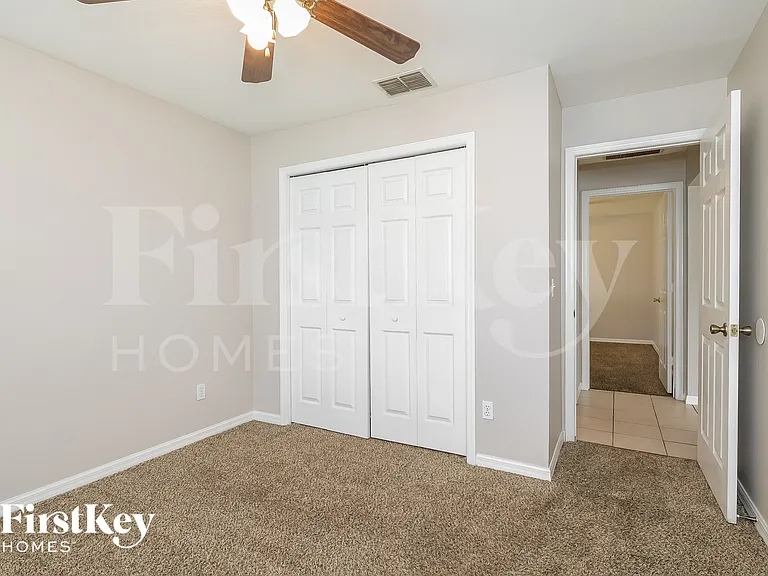 224 Quiet Oak Ct — Photo 9